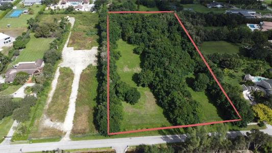 SW Luray Rd, Southwest Ranches, Florida 33330