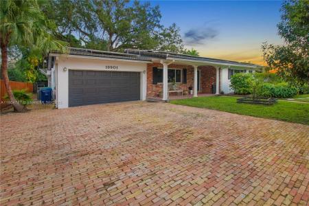 19901 NE 21st Ave, Miami, Florida 33179, USA