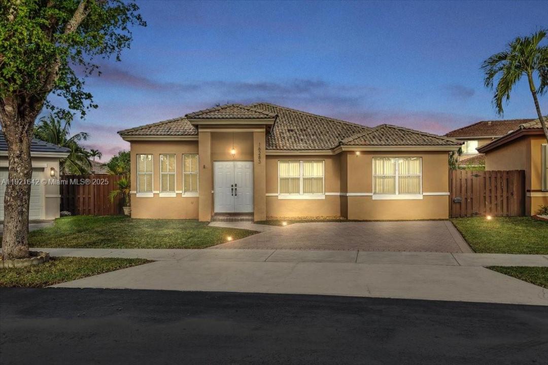 16283 SW 83rd St, Miami, Flórida 33193, Estados Unidos
