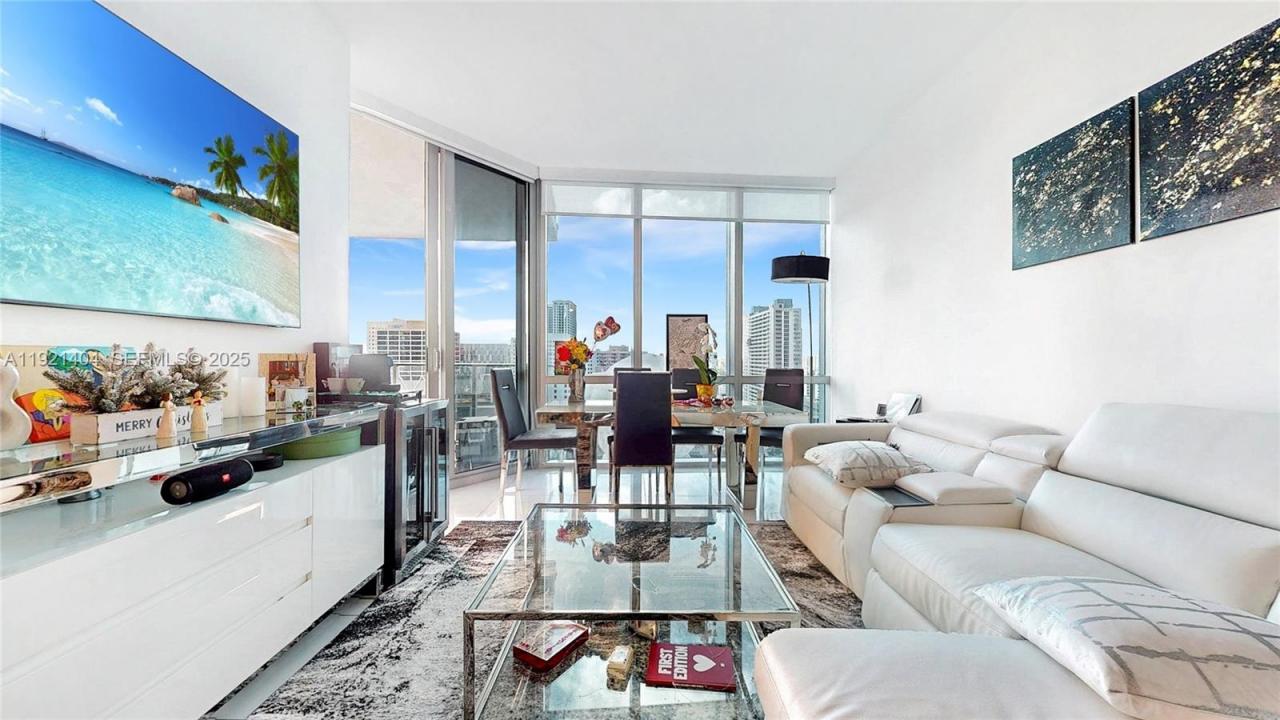 851 NE 1st Ave 1508, Miami, Florida 33132, Stati Uniti