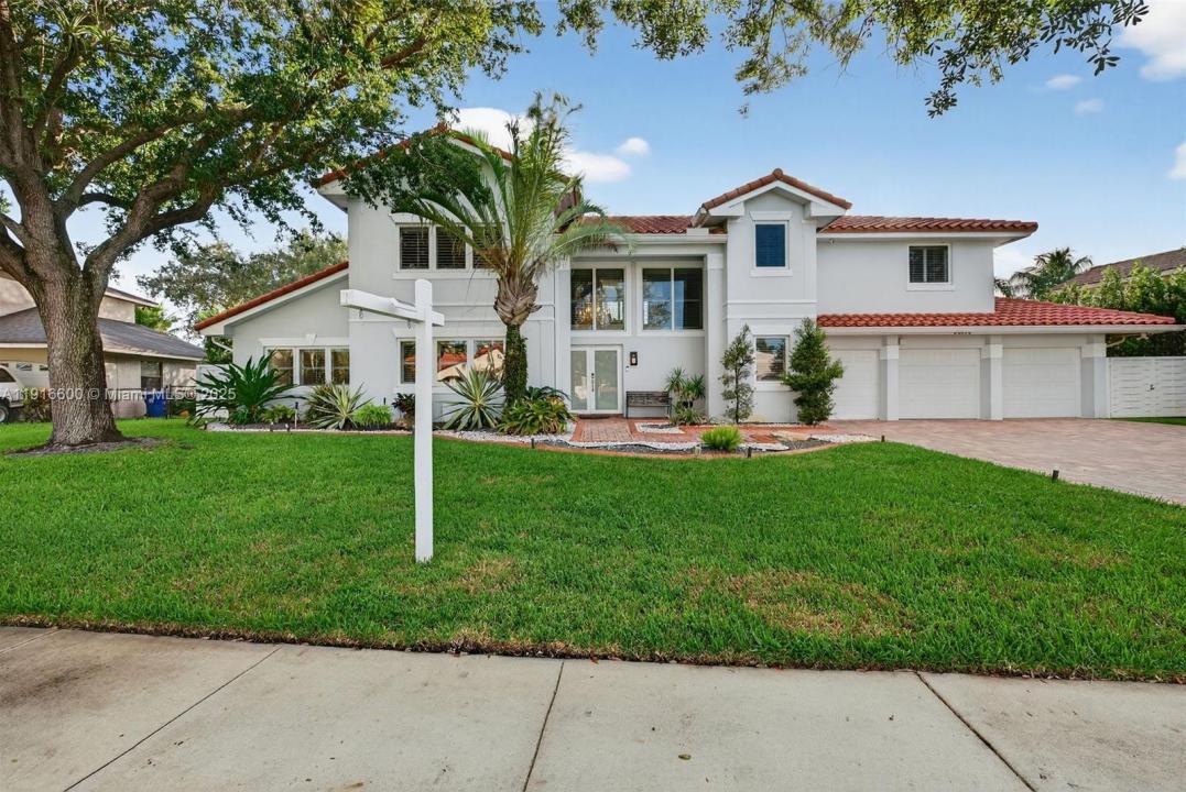 20230 NW 7th St, Pembroke Pines, Florida 33029, Estados Unidos