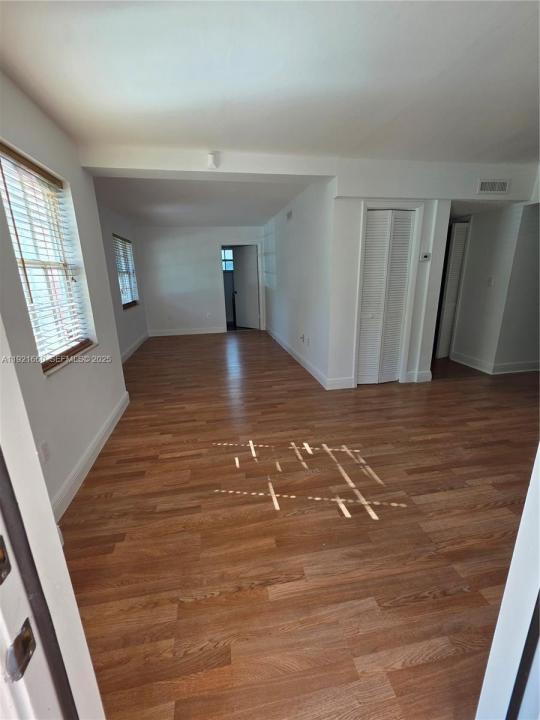 29 Santillane Ave 1, Coral Gables, Floryda 33134, USA