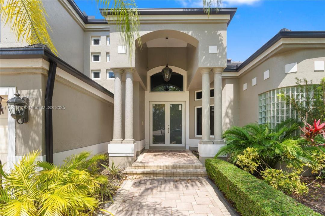 15601 SW 14th St, Pembroke Pines, Florida 33027, Estados Unidos