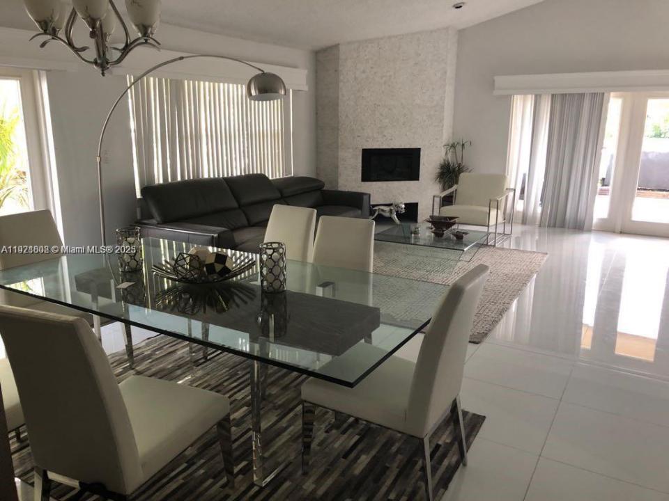 9810 NW 47th Ter 9810, Doral, Flórida 33178, Estados Unidos