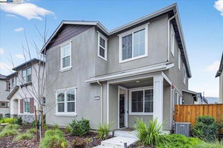 Cottonwood St., Pittsburg, Califórnia 94565, Estados Unidos