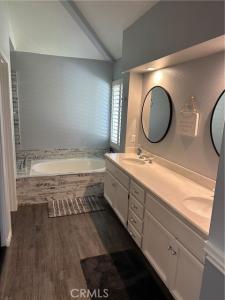 Avenida Bernardo, San Dimas, Kalifornia 91773, USA