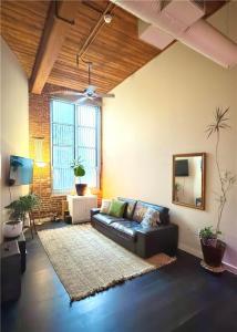 494 Woonasquatucket Avenue 111, North Providence, RI 02911, USA