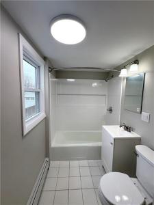 23 Knight Street 23, West Warwick, Rhode Island 02893, Estados Unidos