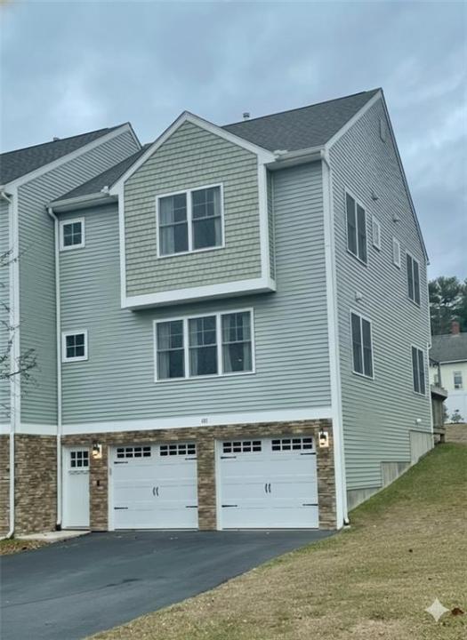 101 Graniteville Road, Burrillville, Rhode Island 02830, États-Unis