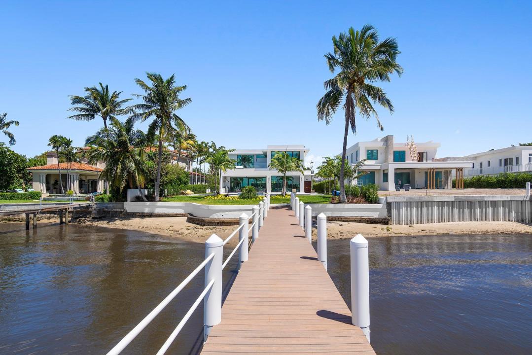 807 N Atlantic Drive, Lantana, Florida 33462, USA