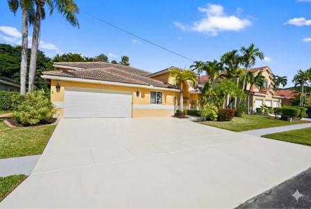 19775 NW 10th St, Preserve Estates, Pembroke Pines, Florida 33029