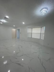 3290 NW 39th St, Lauderdale Lakes, Florida 33309