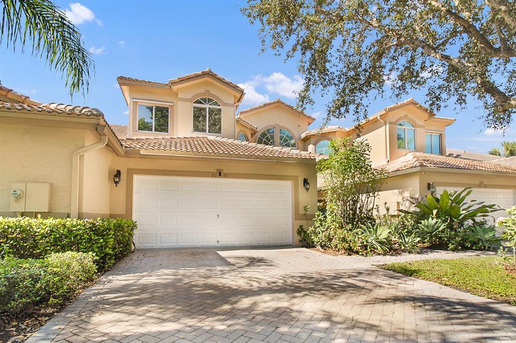 5095 MADISON LAKES CIRCLE E, Davie, Florida 33328