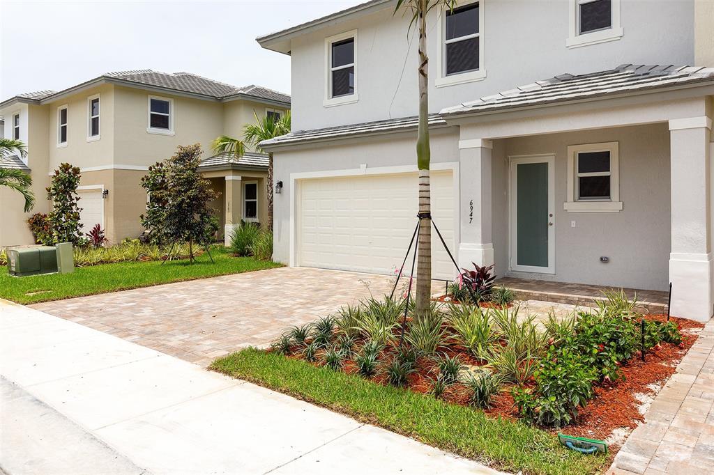 6947 PINES CIRCLE 21, In The Pines, Coconut Creek, Flórida 33073, Estados Unidos
