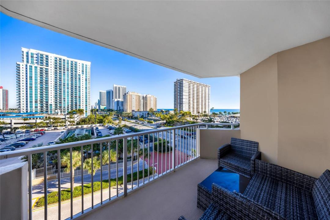 1985 S Ocean Dr 5M, Hallandale Beach, Florida 33009