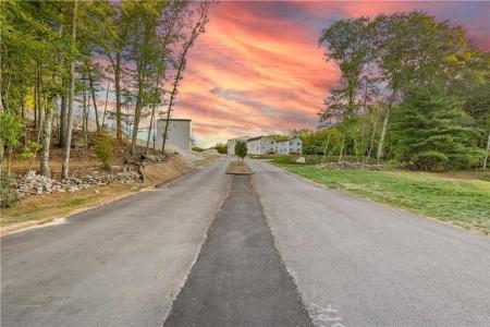 2 Old County Village Road A, Smithfield, Rhode Island 02917, USA