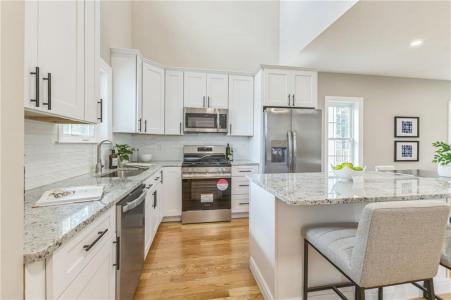 2 Old County Village Road A, Smithfield, Rhode Island 02917, USA