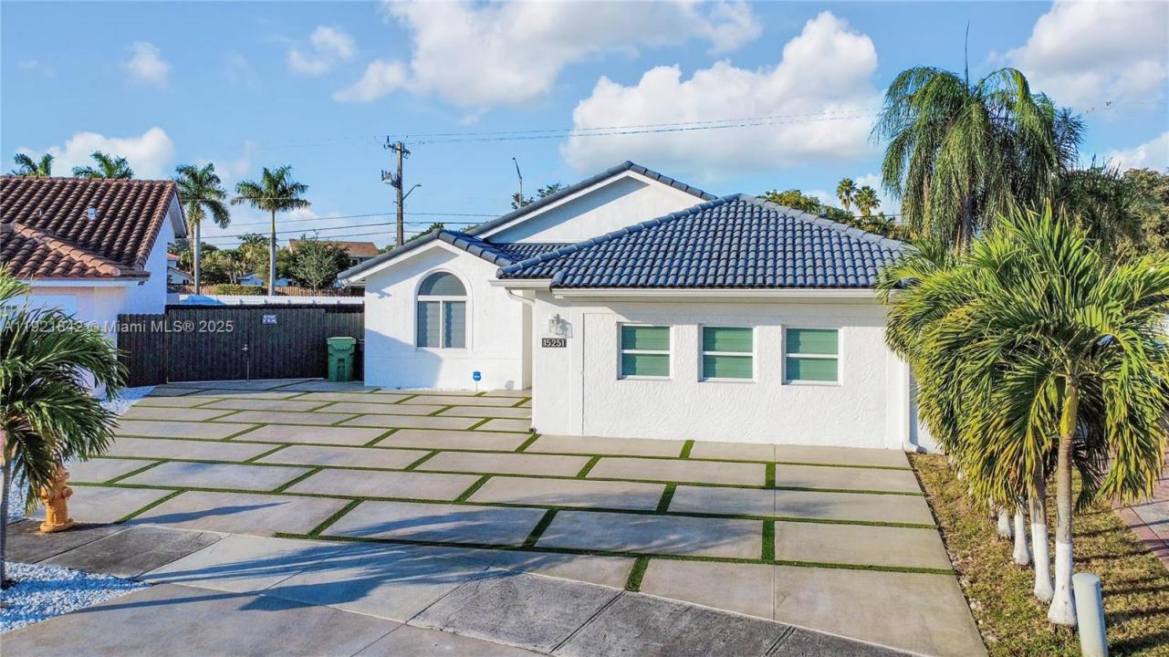 15251 SW 56th Terrace, Kendall, Florida 33193