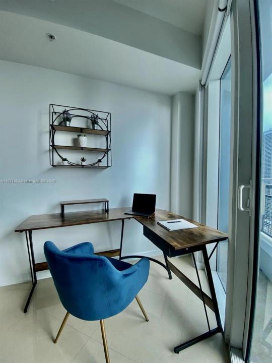 60 SW 13th St 4414, Miami, Flórida 33130, Estados Unidos