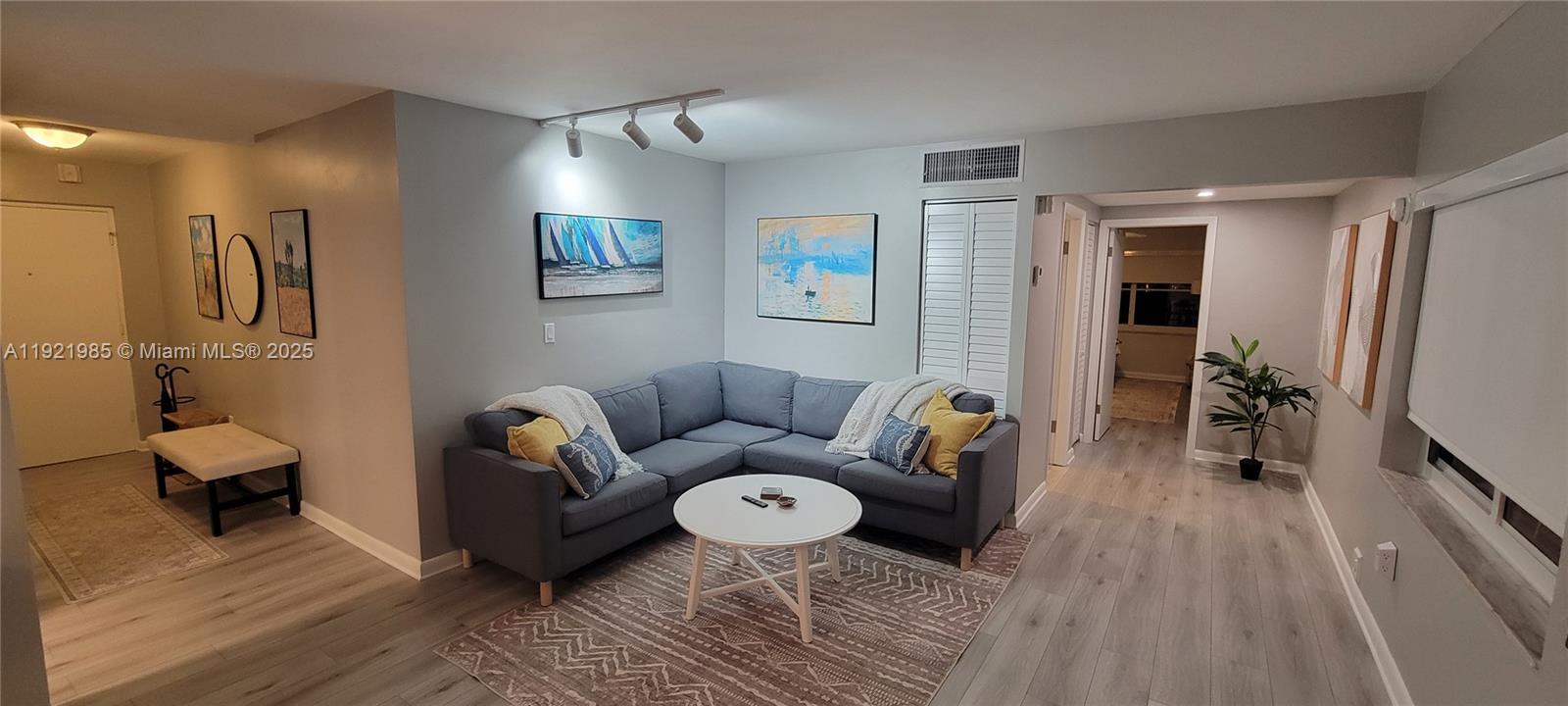 1200 14th St 7A, Miami Beach, Flórida 33139, Estados Unidos