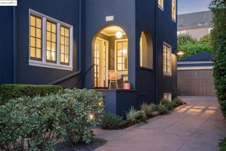 MANOA St, Oakland, California 94618, Estados Unidos