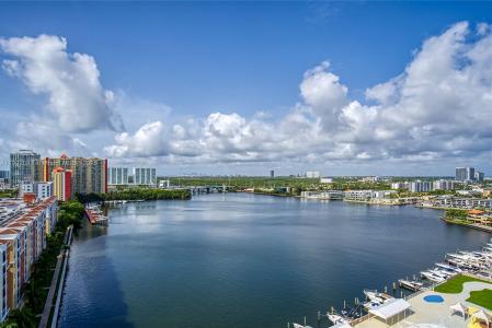 250 174th ST 1704, Sunny Isles Beach, Florida 33160, USA