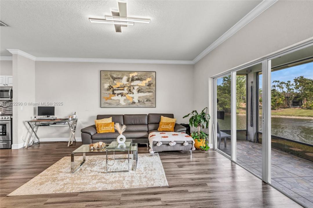 7602 NW 99th Ter, Tamarac, Florida 33321, Estados Unidos