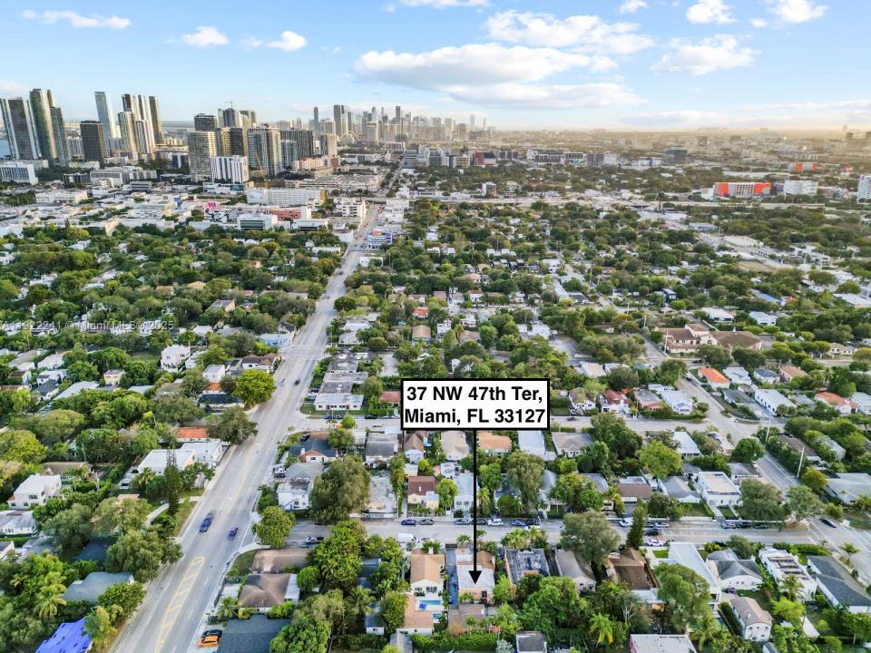 37 NW 47th Ter, Miami, Flórida 33127, Estados Unidos