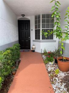 715 SW 148th Ave 611, Sunrise, Florida 33325, USA