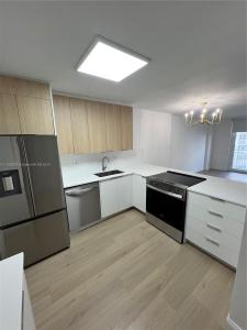 345 Ocean Dr 523, Miami Beach, Florida 33139, USA