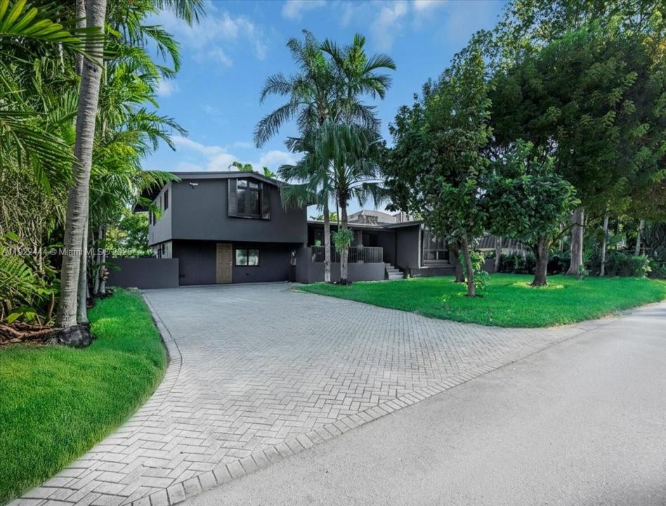 669 S Mashta Dr, Key Biscayne, Florida 33149