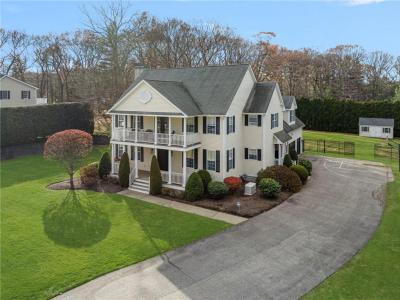 5 Morgan Court, Lincoln, RI 02865, USA