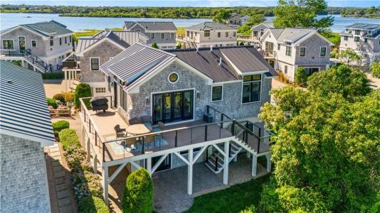 14 East Pointe Court 14, South Kingstown, RI 02879, USA