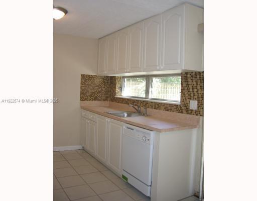 Hollywood, Florida 33021