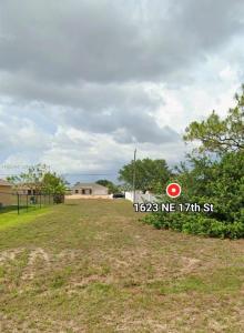 1623 NE 17th ST, Cape Coral, Florida 33909, USA