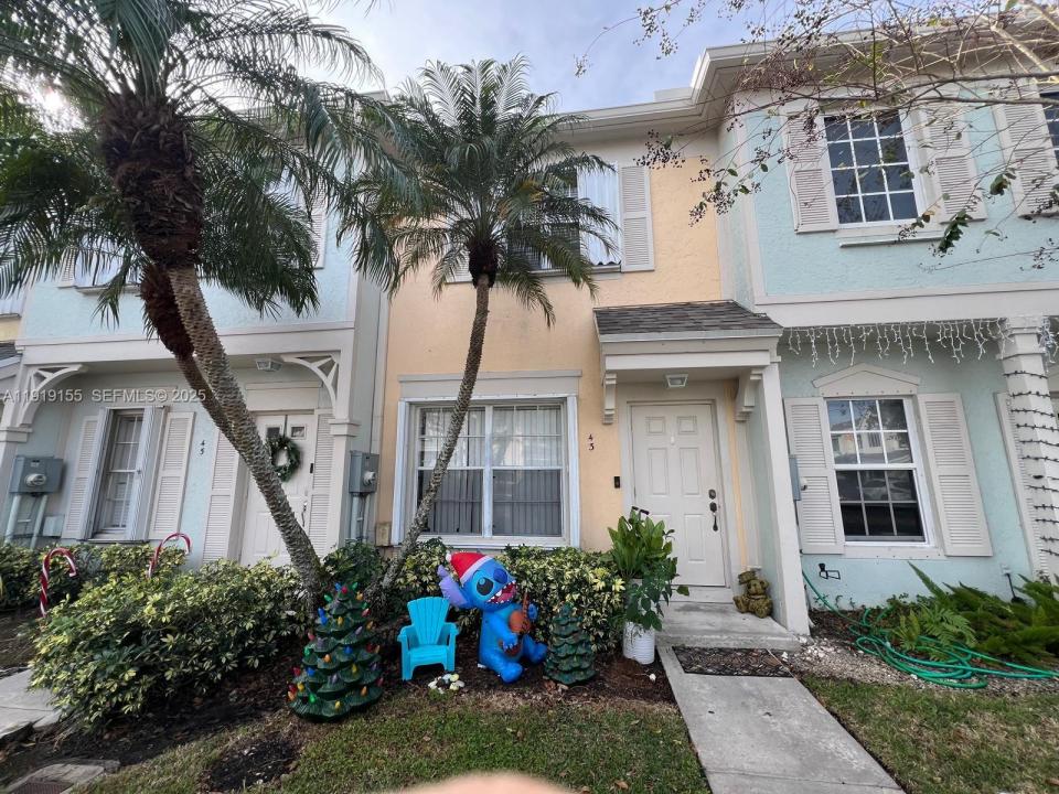 43 Simonton Cir, Weston, Florida 33326