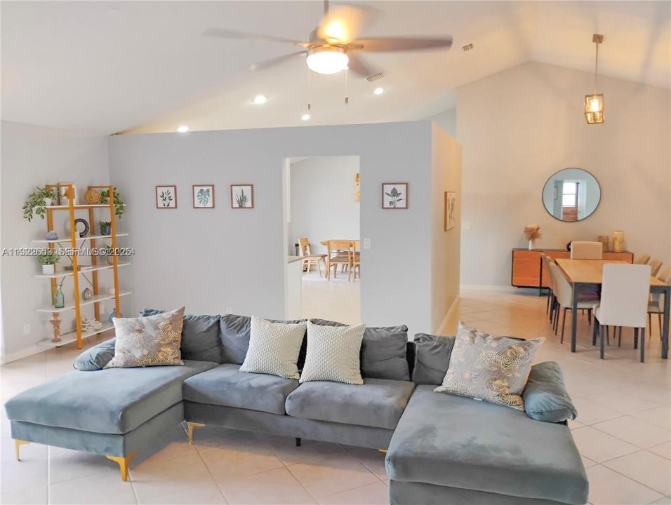 6043 Sunberry Circle, Boynton Beach, Floride 33437, États-Unis