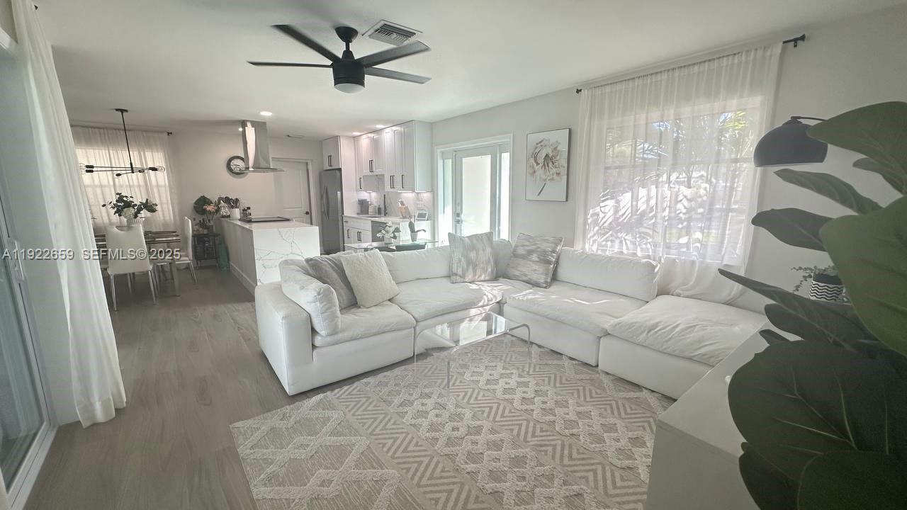 4455 NW 18th Ter, Oakland Park, Florida 33309