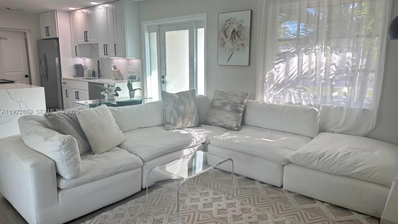 4455 NW 18th Ter, Oakland Park, Florida 33309