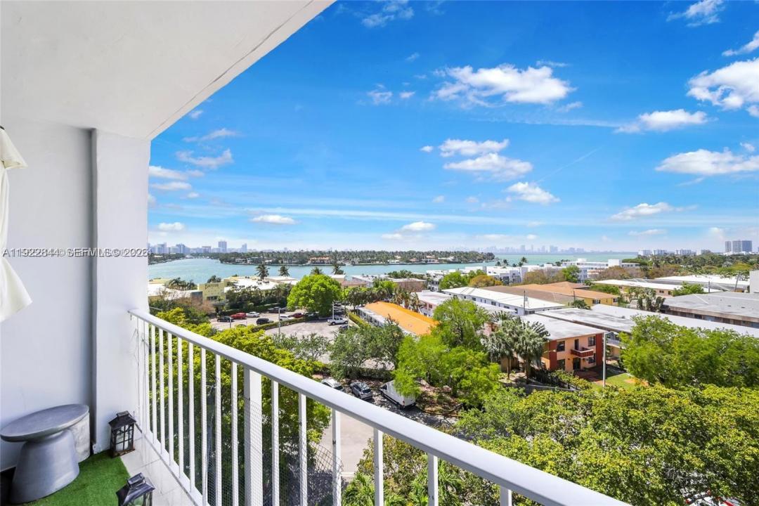 6900 Bay Dr 7A, Miami Beach, Florida 33141, Stati Uniti