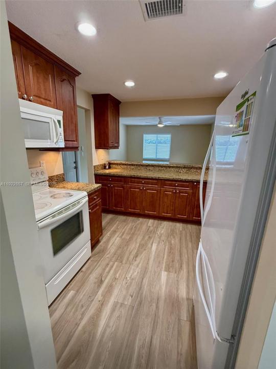 11561 SW 51st St, Cooper City, Florida 33330