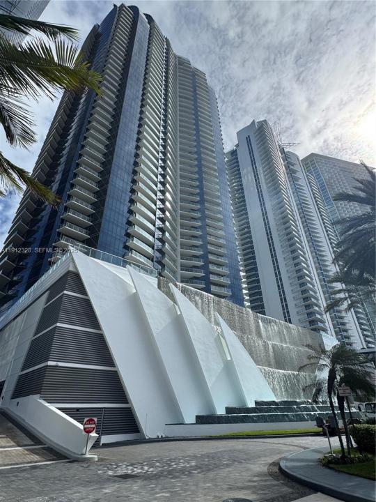17121 Collins Ave 1905, Sunny Isles Beach, Florida 33160