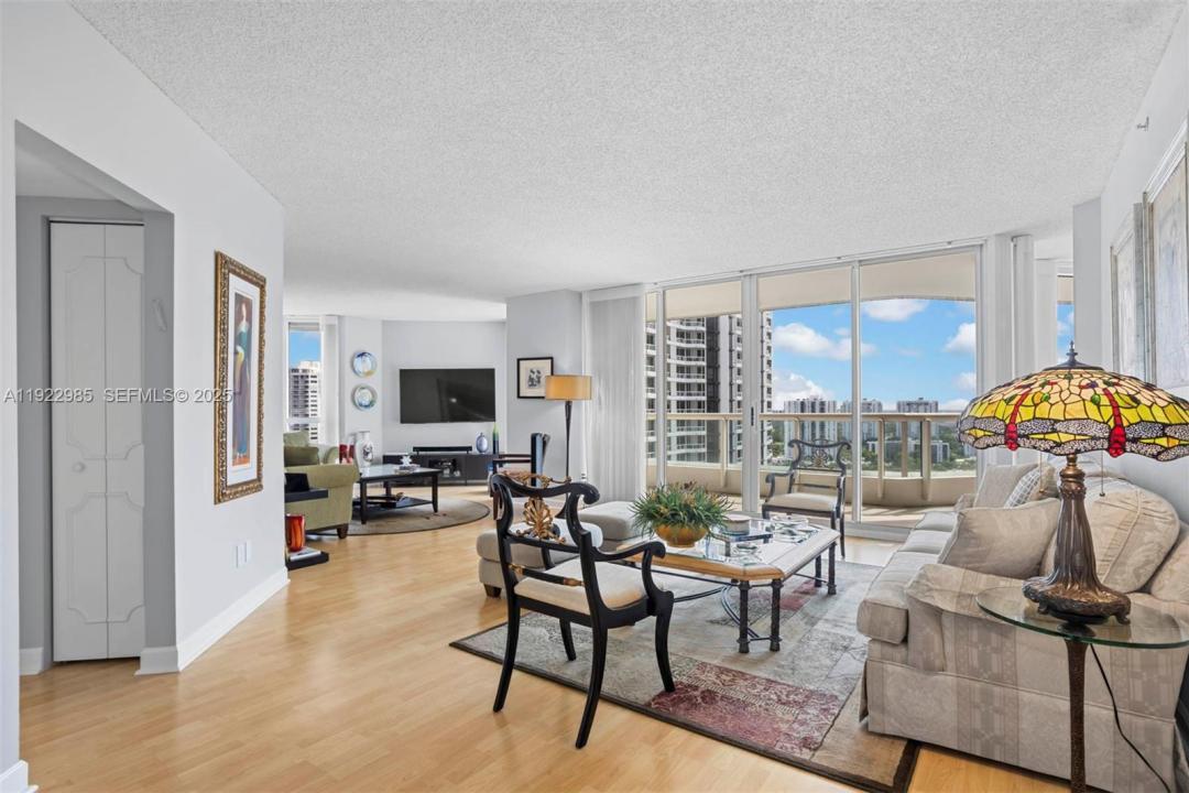 21205 Yacht Club Dr 2403, Aventura, 佛罗里达州 33180, 美国