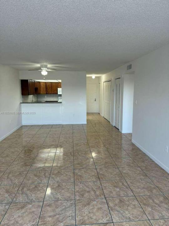 7000 NW 186th St 4-226, Hialeah, Floride 33015, États-Unis