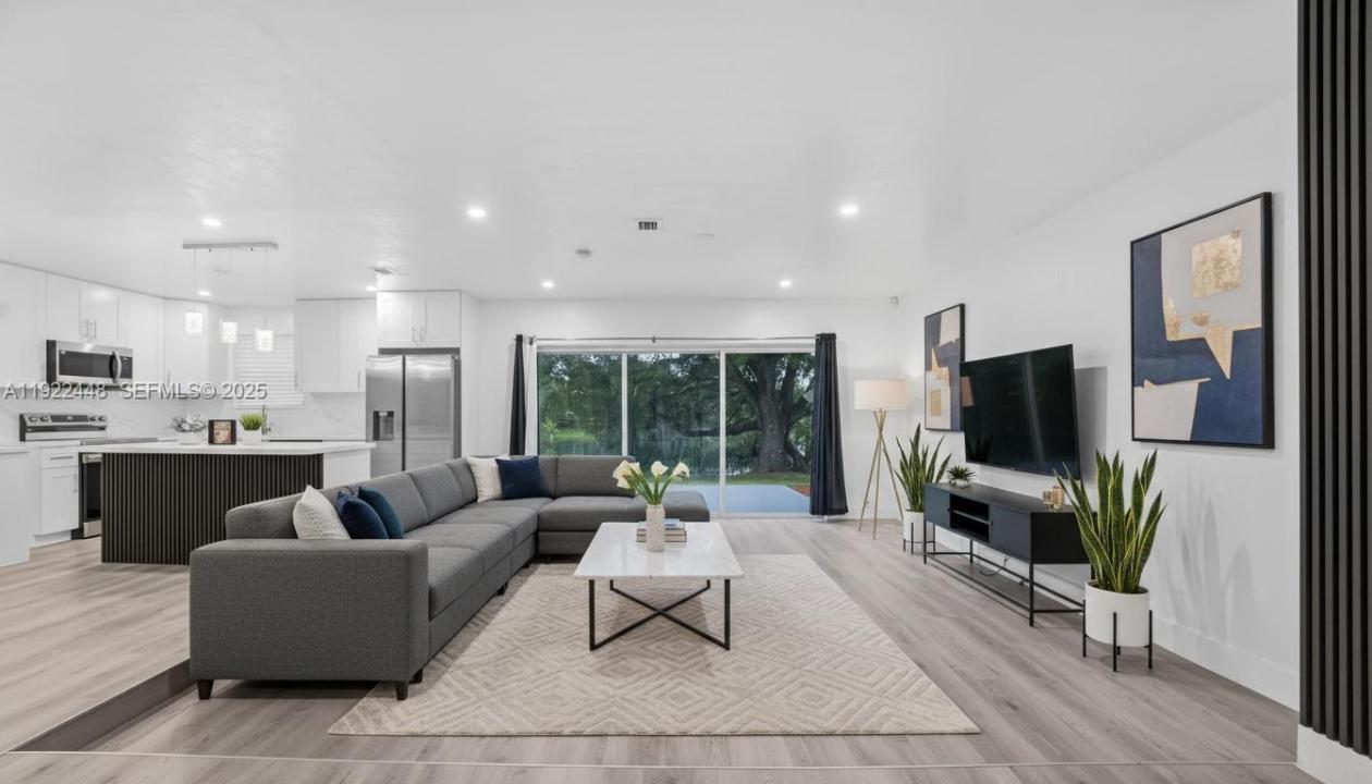 14431 NW 13th Rd, Miami, Florida 33167