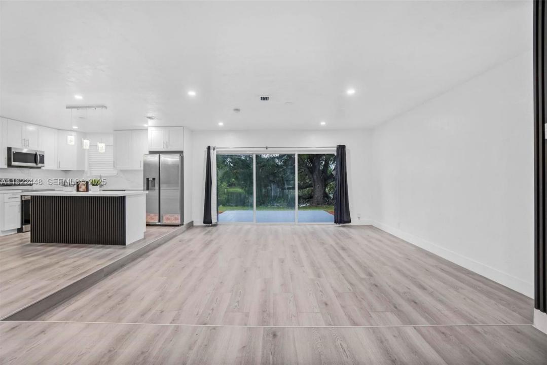 14431 NW 13th Rd, Miami, Florida 33167