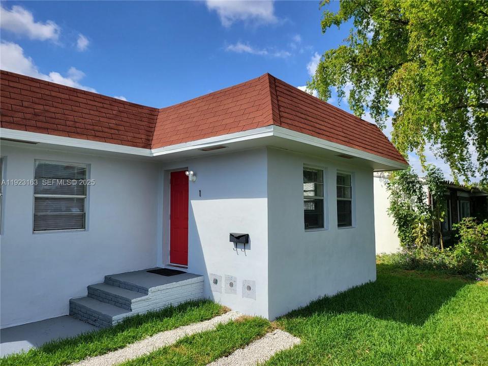 Hollywood, Florida 33020, USA