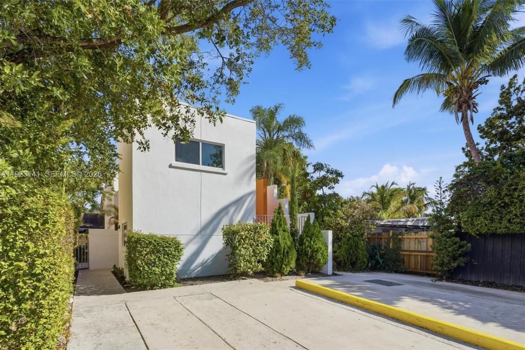 1045 SW 25th Ave, Miami, Floride 33135, États-Unis