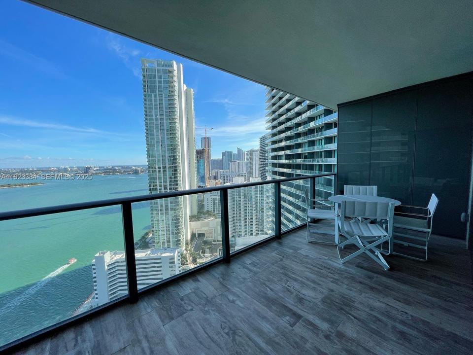 650 NE 32nd St 3005, Miami, Floride 33137, États-Unis