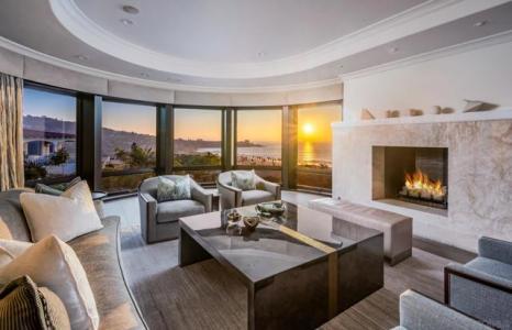 Ruette Nicole, La Jolla, California 92037